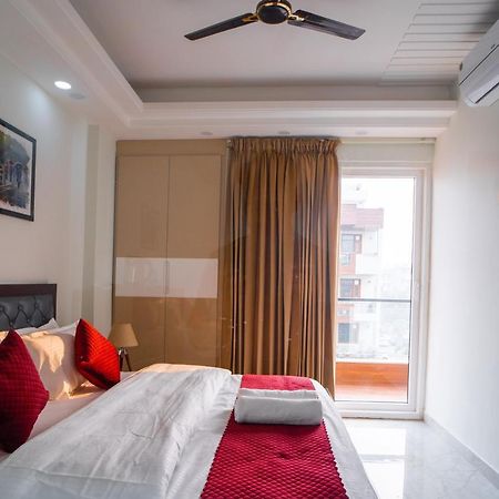 The Lodgers 1 Bhk Serviced Apartment Golf Course Road Gurgaon Eksteriør billede