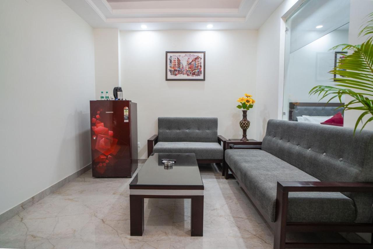 The Lodgers 1 Bhk Serviced Apartment Golf Course Road Gurgaon Eksteriør billede