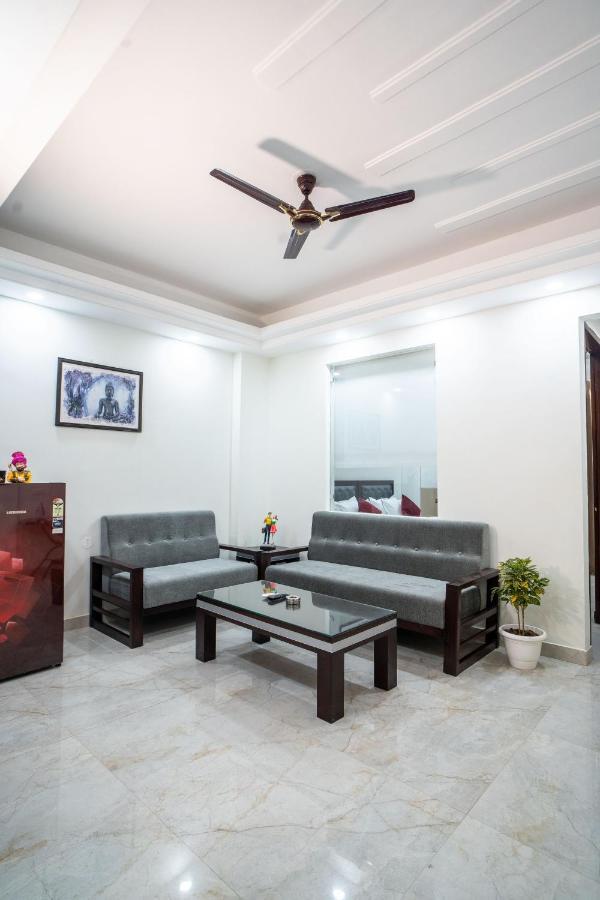 The Lodgers 1 Bhk Serviced Apartment Golf Course Road Gurgaon Eksteriør billede